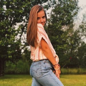 Meet your Posher, Breanna